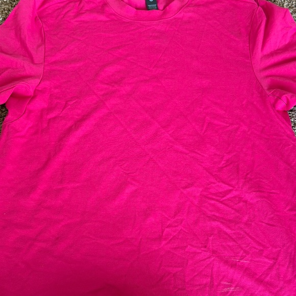 Lululemon Zeroed In Short-Sleeve Shirt – Bright Pink, Size Small (NWOT) - Picture 5 of 6